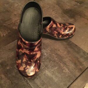 Sanita Leather Clogs 38